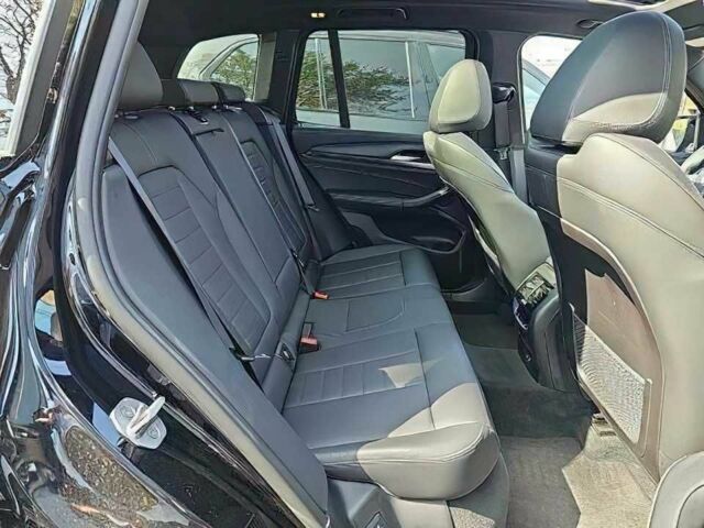 Черный БМВ Х3, объемом двигателя 3 л и пробегом 46 тыс. км за 14000 $, фото 8 на Automoto.ua