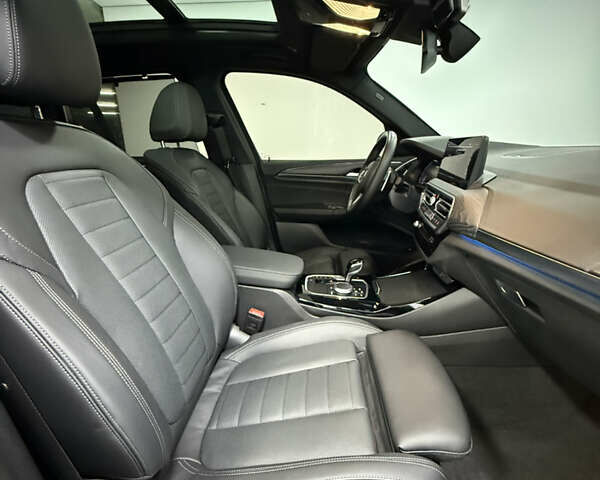 Черный БМВ Х3, объемом двигателя 2 л и пробегом 36 тыс. км за 51000 $, фото 42 на Automoto.ua