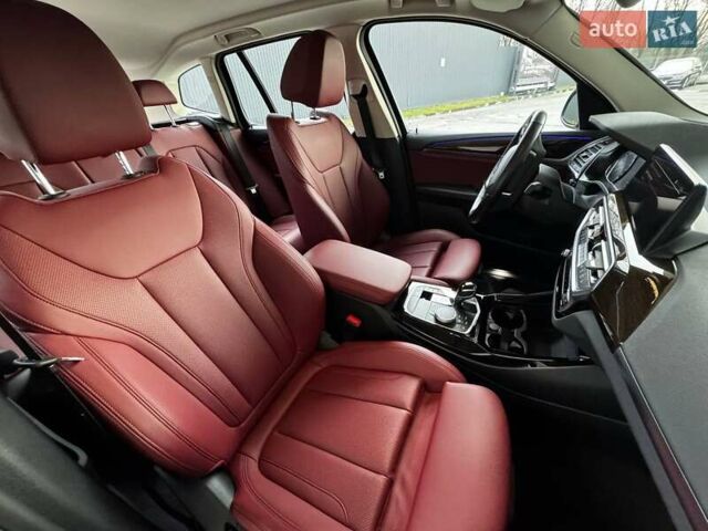 Черный БМВ Х3, объемом двигателя 2 л и пробегом 66 тыс. км за 41900 $, фото 44 на Automoto.ua