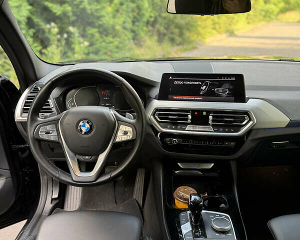 Черный БМВ Х3, объемом двигателя 2 л и пробегом 17 тыс. км за 43900 $, фото 7 на Automoto.ua