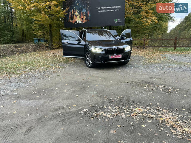 Черный БМВ Х3, объемом двигателя 2 л и пробегом 64 тыс. км за 42000 $, фото 2 на Automoto.ua