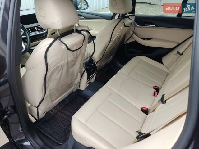 Чорний БМВ Х3, об'ємом двигуна 2 л та пробігом 34 тис. км за 39999 $, фото 22 на Automoto.ua