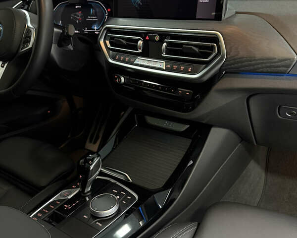 Черный БМВ Х3, объемом двигателя 2 л и пробегом 36 тыс. км за 51000 $, фото 33 на Automoto.ua