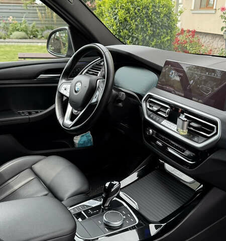 Черный БМВ Х3, объемом двигателя 2 л и пробегом 51 тыс. км за 38000 $, фото 6 на Automoto.ua