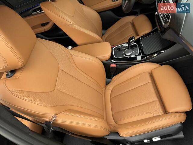 Черный БМВ Х3, объемом двигателя 2 л и пробегом 29 тыс. км за 54950 $, фото 55 на Automoto.ua