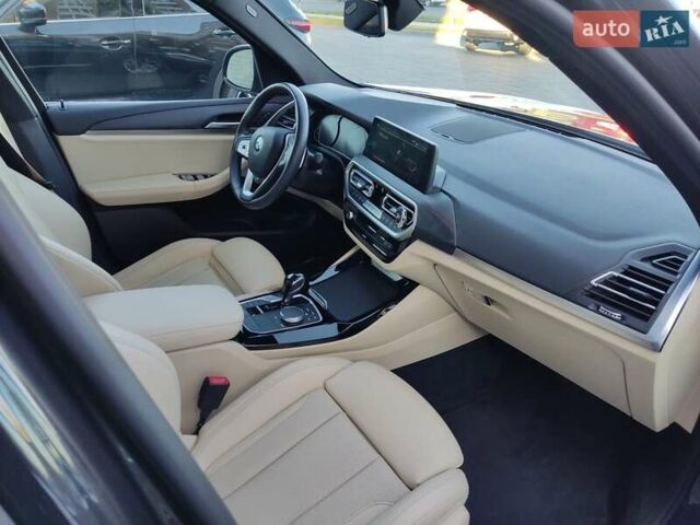 Чорний БМВ Х3, об'ємом двигуна 2 л та пробігом 34 тис. км за 39999 $, фото 20 на Automoto.ua