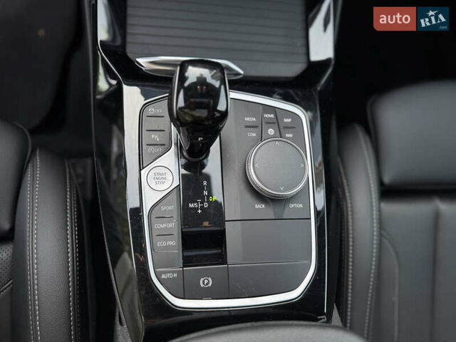 Черный БМВ Х3, объемом двигателя 2 л и пробегом 38 тыс. км за 43999 $, фото 41 на Automoto.ua