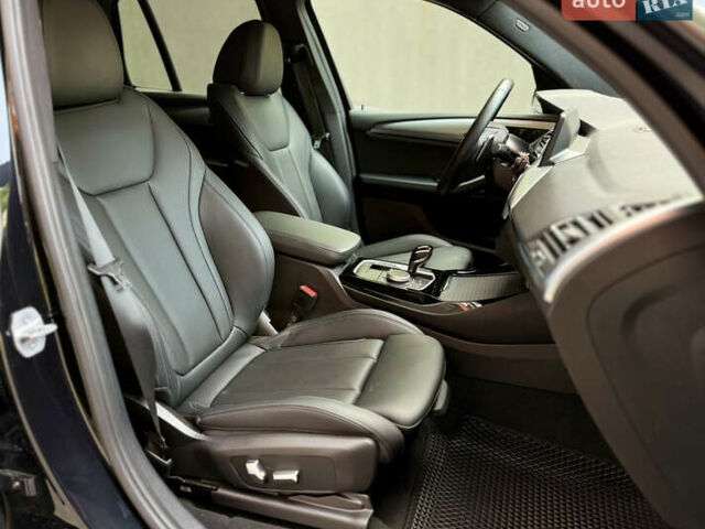 Черный БМВ Х3, объемом двигателя 2 л и пробегом 25 тыс. км за 37000 $, фото 17 на Automoto.ua