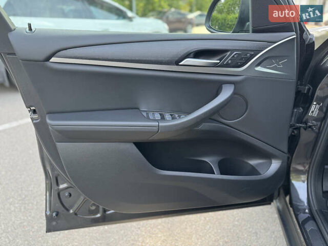 Черный БМВ Х3, объемом двигателя 2 л и пробегом 38 тыс. км за 43999 $, фото 29 на Automoto.ua