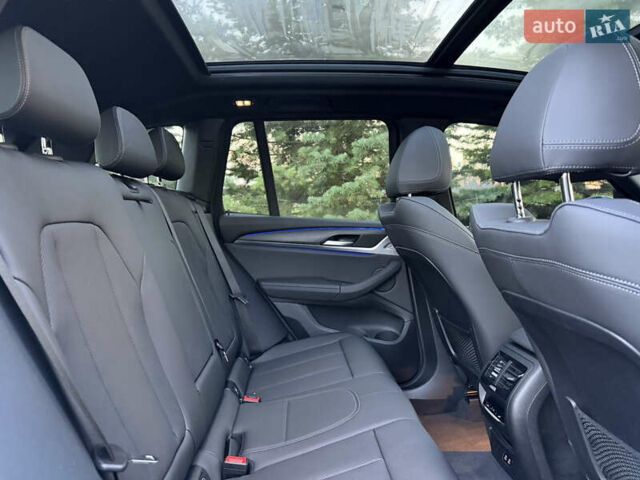 Черный БМВ Х3, объемом двигателя 2 л и пробегом 31 тыс. км за 41000 $, фото 21 на Automoto.ua