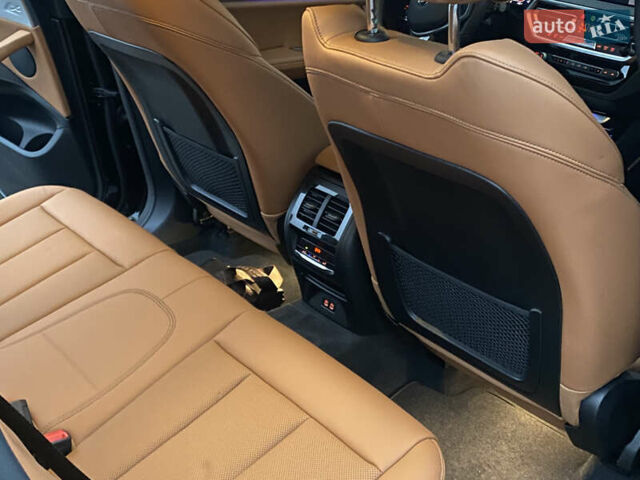 Черный БМВ Х3, объемом двигателя 2 л и пробегом 6 тыс. км за 47600 $, фото 20 на Automoto.ua