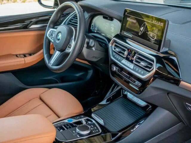 Черный БМВ Х3, объемом двигателя 0 л и пробегом 11 тыс. км за 28300 $, фото 4 на Automoto.ua