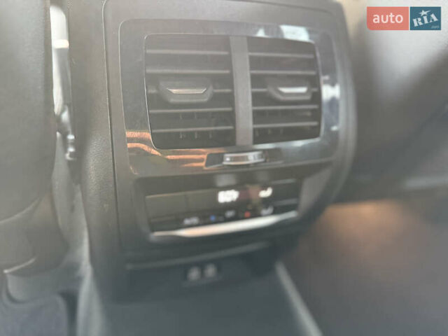 Черный БМВ Х3, объемом двигателя 2 л и пробегом 38 тыс. км за 43999 $, фото 49 на Automoto.ua