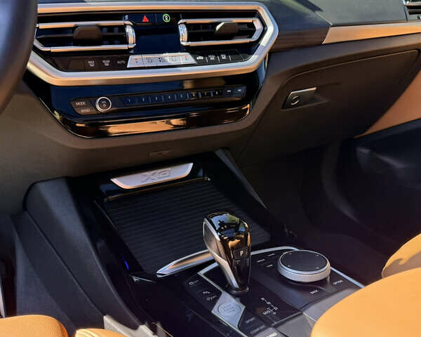 Чорний БМВ Х3, об'ємом двигуна 2 л та пробігом 39 тис. км за 49999 $, фото 17 на Automoto.ua