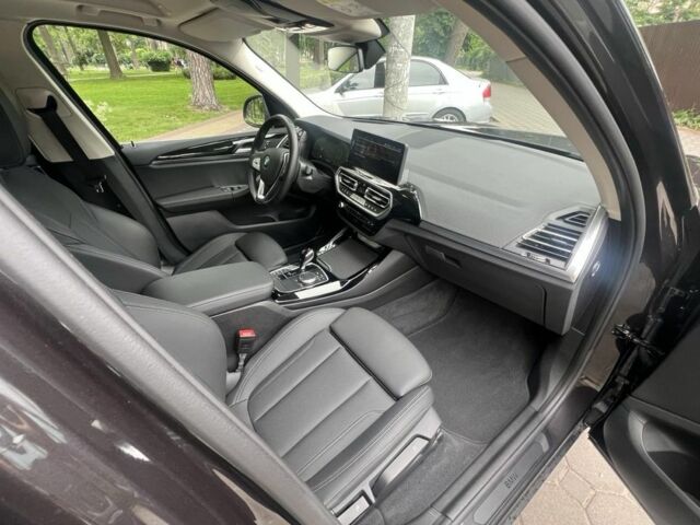 Черный БМВ Х3, объемом двигателя 3 л и пробегом 37 тыс. км за 61000 $, фото 2 на Automoto.ua