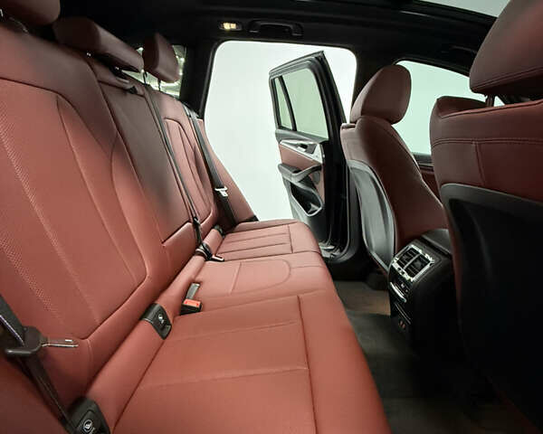 Чорний БМВ Х3, об'ємом двигуна 2 л та пробігом 29 тис. км за 46500 $, фото 33 на Automoto.ua