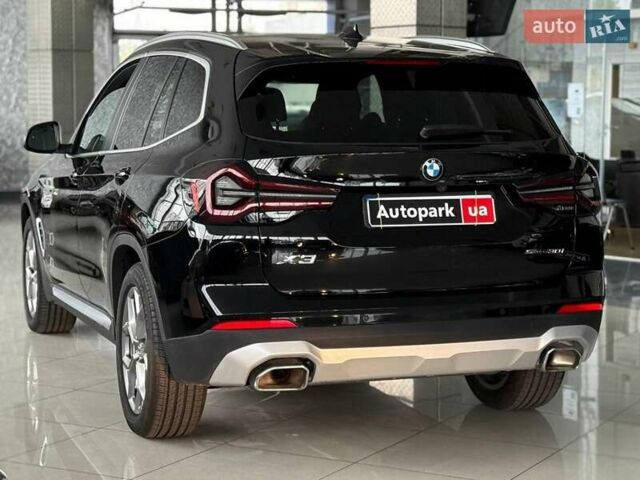 Чорний БМВ Х3, об'ємом двигуна 2 л та пробігом 6 тис. км за 52990 $, фото 6 на Automoto.ua