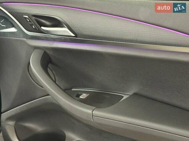 Чорний БМВ Х3, об'ємом двигуна 2 л та пробігом 6 тис. км за 52990 $, фото 8 на Automoto.ua