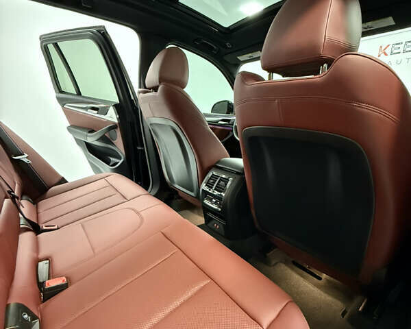 Чорний БМВ Х3, об'ємом двигуна 2 л та пробігом 29 тис. км за 46500 $, фото 32 на Automoto.ua