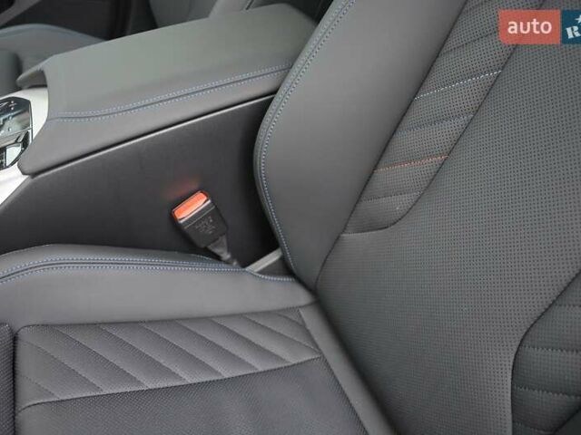 Черный БМВ Х3, объемом двигателя 2 л и пробегом 15 тыс. км за 81572 $, фото 7 на Automoto.ua