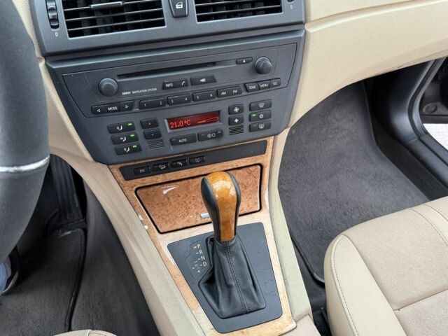 Коричневый БМВ Х3, объемом двигателя 3 л и пробегом 333 тыс. км за 5750 $, фото 19 на Automoto.ua