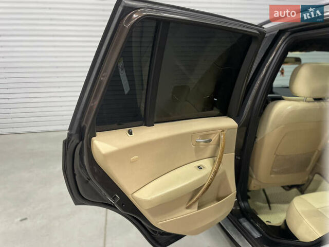 Коричневий БМВ Х3, об'ємом двигуна 2.99 л та пробігом 380 тис. км за 10900 $, фото 39 на Automoto.ua