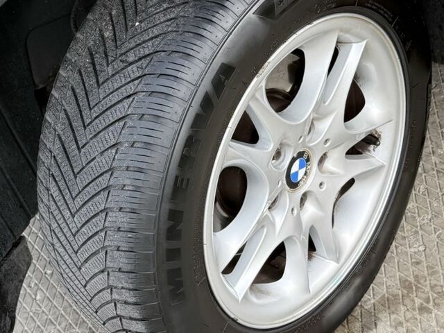 Коричневый БМВ Х3, объемом двигателя 3 л и пробегом 333 тыс. км за 5750 $, фото 12 на Automoto.ua