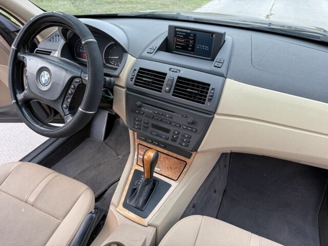 Коричневый БМВ Х3, объемом двигателя 3 л и пробегом 333 тыс. км за 5750 $, фото 18 на Automoto.ua