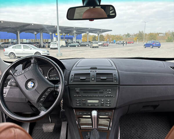 Коричневый БМВ Х3, объемом двигателя 3 л и пробегом 210 тыс. км за 8500 $, фото 19 на Automoto.ua