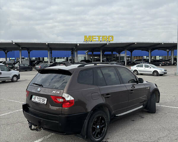 Коричневый БМВ Х3, объемом двигателя 3 л и пробегом 210 тыс. км за 8500 $, фото 6 на Automoto.ua