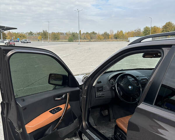 Коричневый БМВ Х3, объемом двигателя 3 л и пробегом 210 тыс. км за 8500 $, фото 14 на Automoto.ua