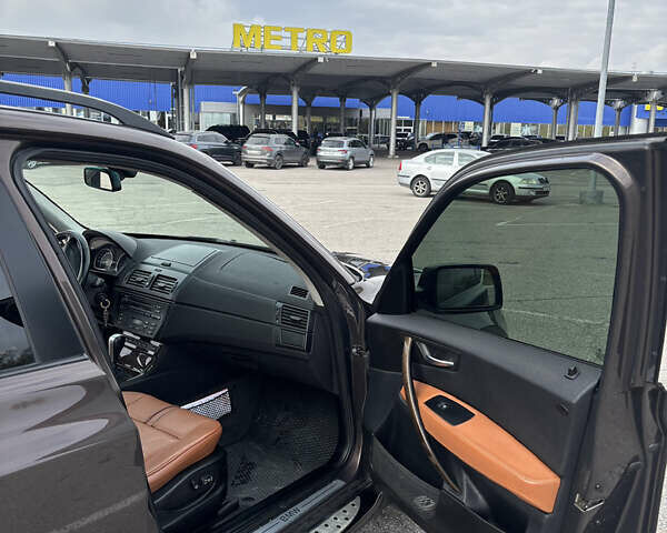 Коричневый БМВ Х3, объемом двигателя 3 л и пробегом 210 тыс. км за 8500 $, фото 15 на Automoto.ua