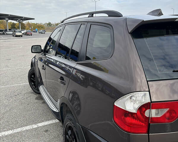 Коричневый БМВ Х3, объемом двигателя 3 л и пробегом 210 тыс. км за 8500 $, фото 3 на Automoto.ua