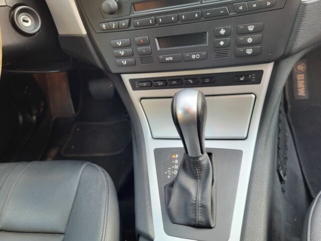 Коричневый БМВ Х3, объемом двигателя 2 л и пробегом 211 тыс. км за 8500 $, фото 7 на Automoto.ua