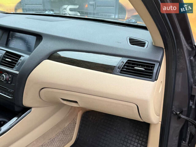 Коричневий БМВ Х3, об'ємом двигуна 3 л та пробігом 301 тис. км за 9999 $, фото 28 на Automoto.ua