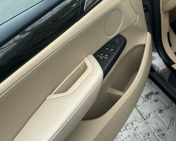 БМВ Х3 2011 у Стрые на Automoto.ua Коричневий БМВ Х3, об'ємом двигуна 3 л та пробігом 301 тис. км за 10990 $, фото 11 на Automoto.ua