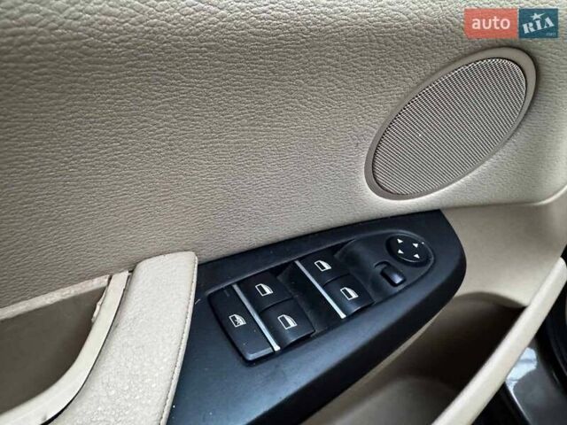 Коричневый БМВ Х3, объемом двигателя 3 л и пробегом 260 тыс. км за 13490 $, фото 11 на Automoto.ua