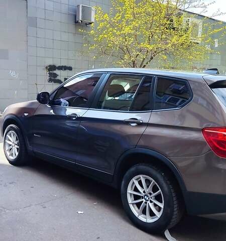 Коричневый БМВ Х3, объемом двигателя 2 л и пробегом 196 тыс. км за 15800 $, фото 3 на Automoto.ua