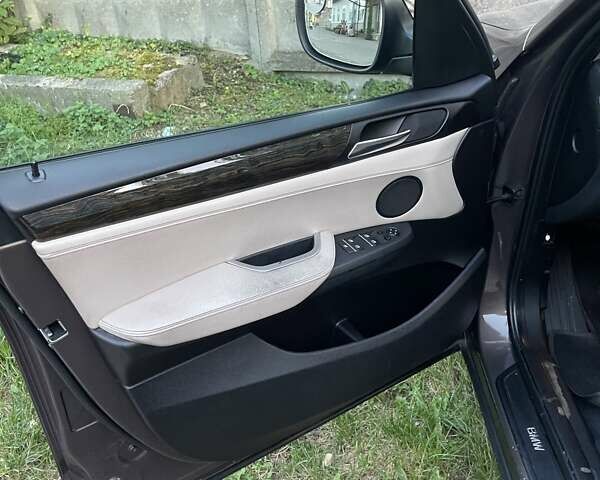 Коричневый БМВ Х3, объемом двигателя 2 л и пробегом 202 тыс. км за 12500 $, фото 3 на Automoto.ua