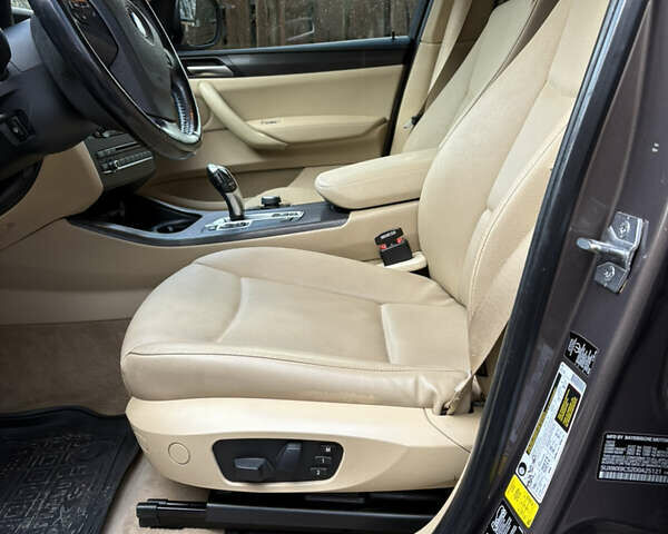 Коричневый БМВ Х3, объемом двигателя 2 л и пробегом 303 тыс. км за 12650 $, фото 17 на Automoto.ua