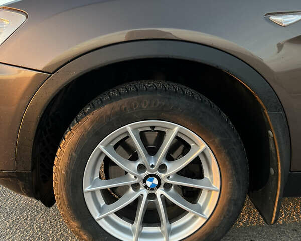 Коричневий БМВ Х3, об'ємом двигуна 2.01 л та пробігом 260 тис. км за 16300 $, фото 5 на Automoto.ua