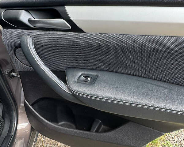 Коричневый БМВ Х3, объемом двигателя 2 л и пробегом 230 тыс. км за 16900 $, фото 28 на Automoto.ua