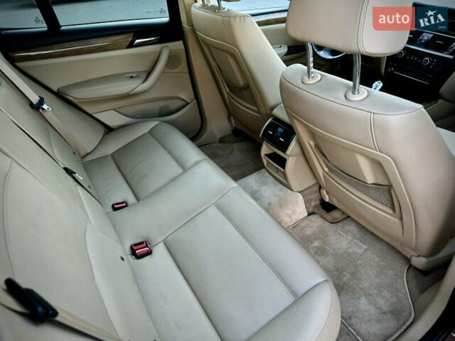 Коричневый БМВ Х3, объемом двигателя 2 л и пробегом 195 тыс. км за 12500 $, фото 24 на Automoto.ua