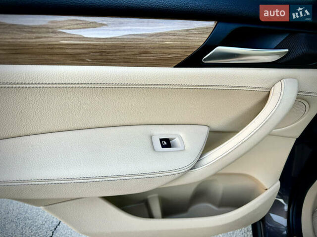 Коричневый БМВ Х3, объемом двигателя 2 л и пробегом 195 тыс. км за 12500 $, фото 22 на Automoto.ua