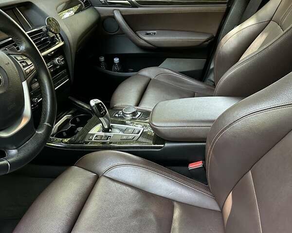 Коричневый БМВ Х3, объемом двигателя 2.99 л и пробегом 190 тыс. км за 21682 $, фото 7 на Automoto.ua