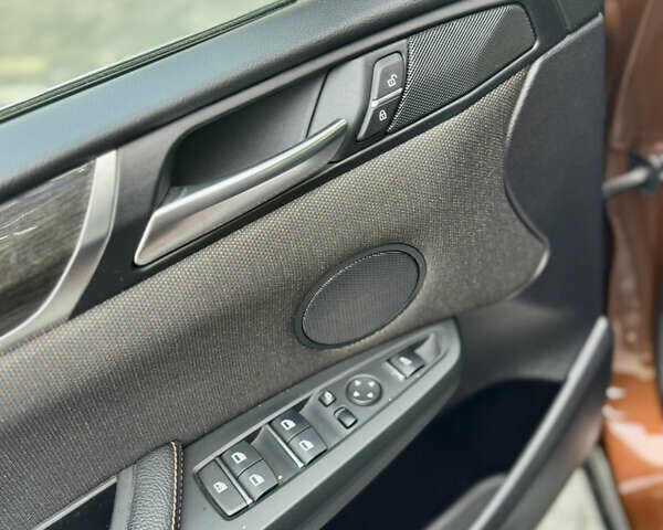 Коричневый БМВ Х3, объемом двигателя 2 л и пробегом 81 тыс. км за 20500 $, фото 17 на Automoto.ua