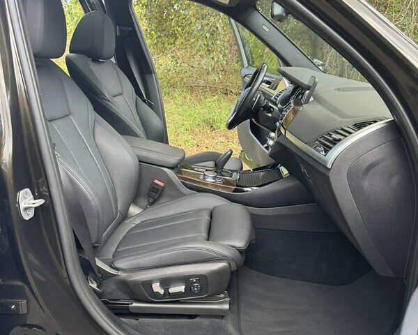 Коричневый БМВ Х3, объемом двигателя 2 л и пробегом 79 тыс. км за 29993 $, фото 19 на Automoto.ua