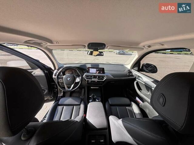 Коричневый БМВ Х3, объемом двигателя 2 л и пробегом 9 тыс. км за 49900 $, фото 5 на Automoto.ua