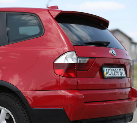 Красный БМВ Х3, объемом двигателя 2 л и пробегом 300 тыс. км за 8000 $, фото 5 на Automoto.ua