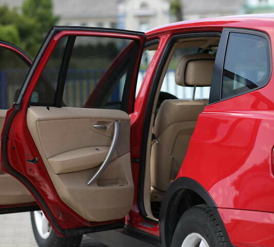 Красный БМВ Х3, объемом двигателя 2 л и пробегом 300 тыс. км за 8000 $, фото 8 на Automoto.ua